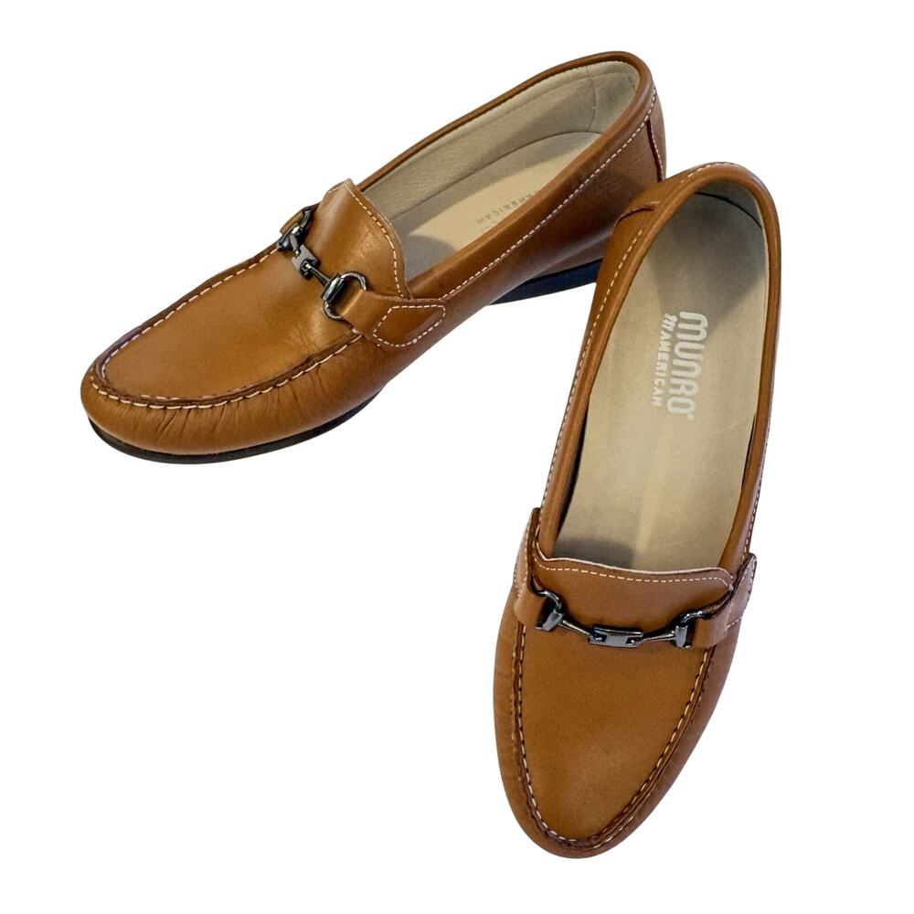 Munro American Womens Loafers Sz 8W Slip On Comfort Shoes Cognac Leather Classic